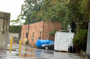 Glendale-Freight-Station_9-30-16_KevinWong.jpg (84224 bytes)